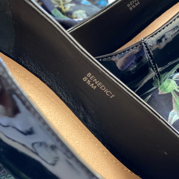 NEW 3.25”TAHARI PUMPS - Picture 6 of 7